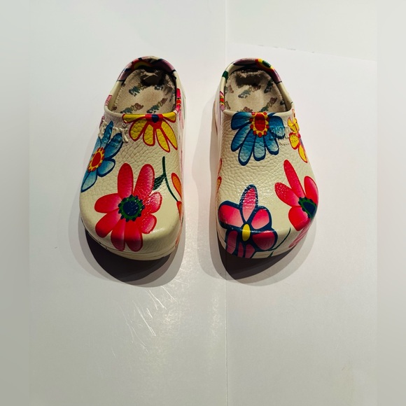 Birkenstock Other - Birkenstock Super Birki Floral Clog